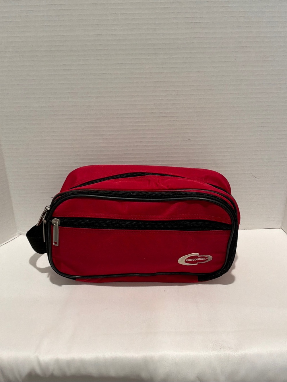 Concourse Red Men’s Toiletry Bag - Travel Organizer